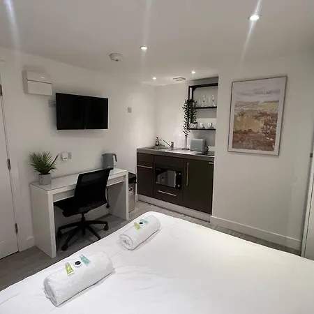 Appartement 2 Flat, 50m From Airbus *