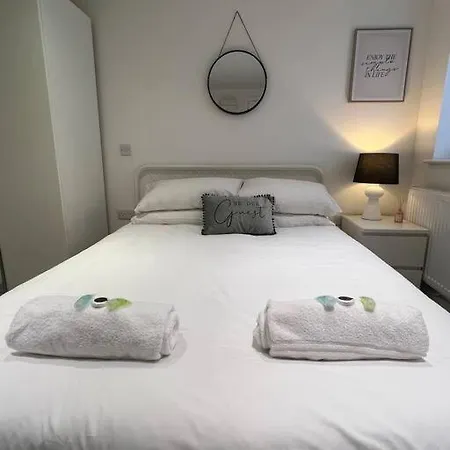2 Flat, 50m From Airbus Appartement Bristol