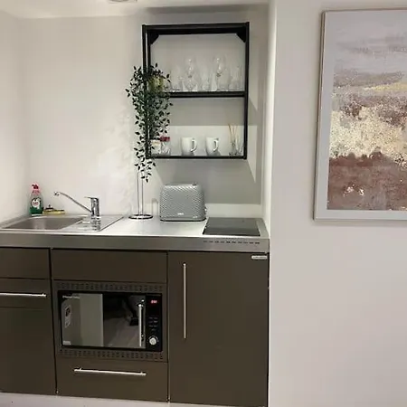 Appartement 2 Flat, 50m From Airbus *