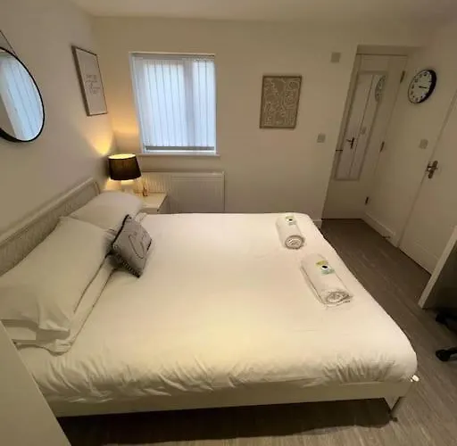 Apartament 2 Flat, 50m From Airbus