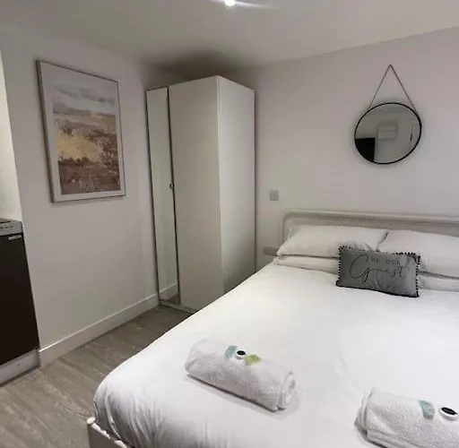 公寓 2 Flat, 50m From Airbus 布里斯托