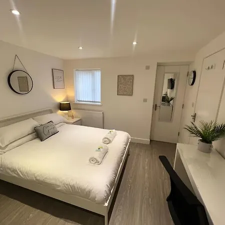 Apartamento 2 Flat, 50m From Airbus Bristol